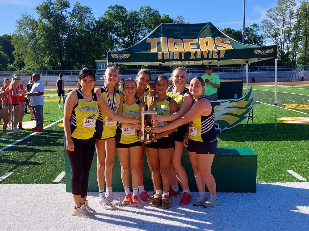 Congratulations to our 7th/8th Grade Girls Track & Field Team for earning 2nd Place Team City Runner Up!
