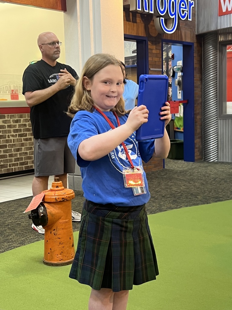 St Edward's 5th Grade students - young girl with an iPad