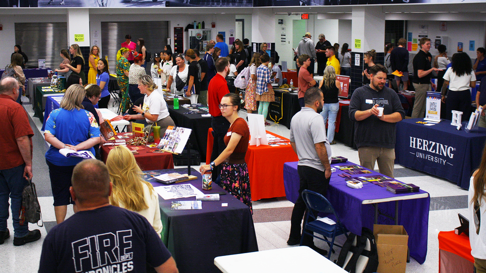 Wide shot of college fiar