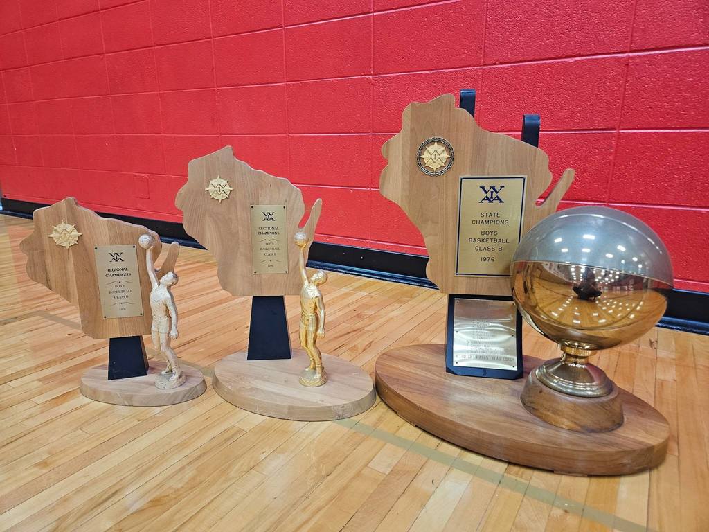 75-76 Boys Basketball State Championship