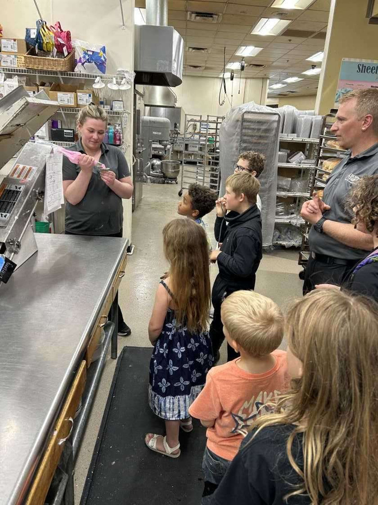 children visiting County Fair bakery