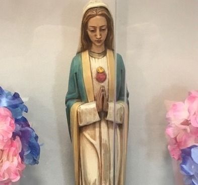 staue of the Immaculate Heart of Mary
