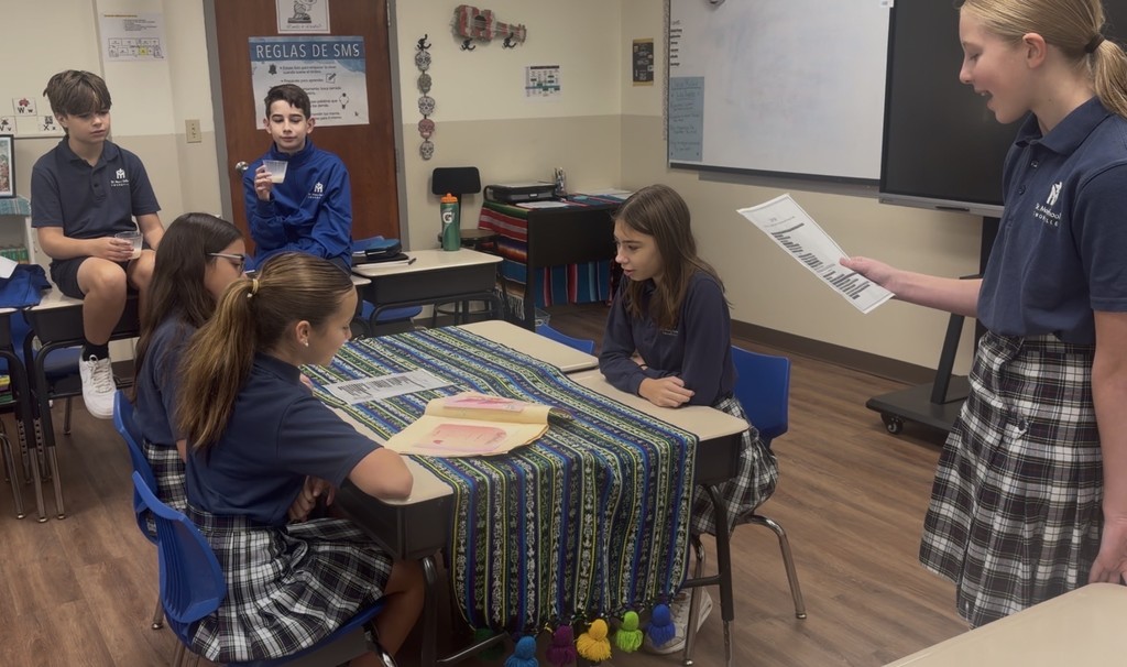 7th grade Spanish Class