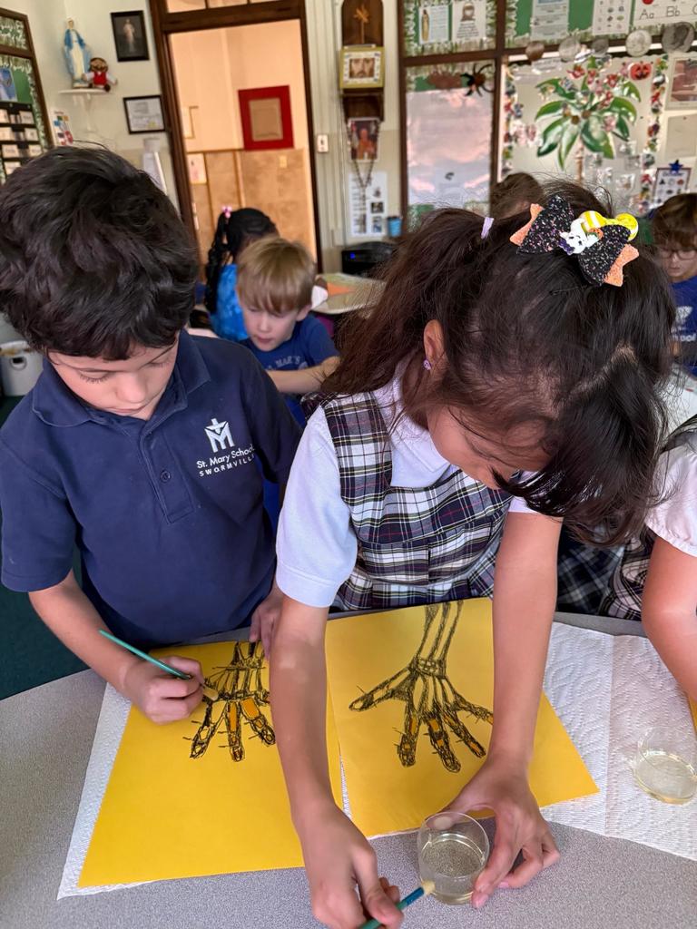 grade 2 skeleton x-ray hand print art