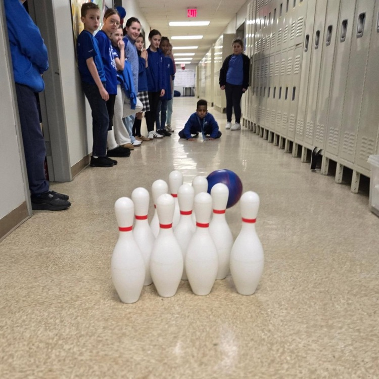 grade 4 science students