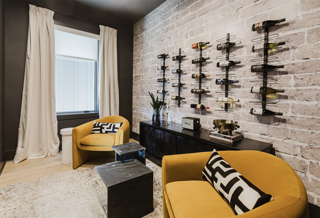 silent auction preview