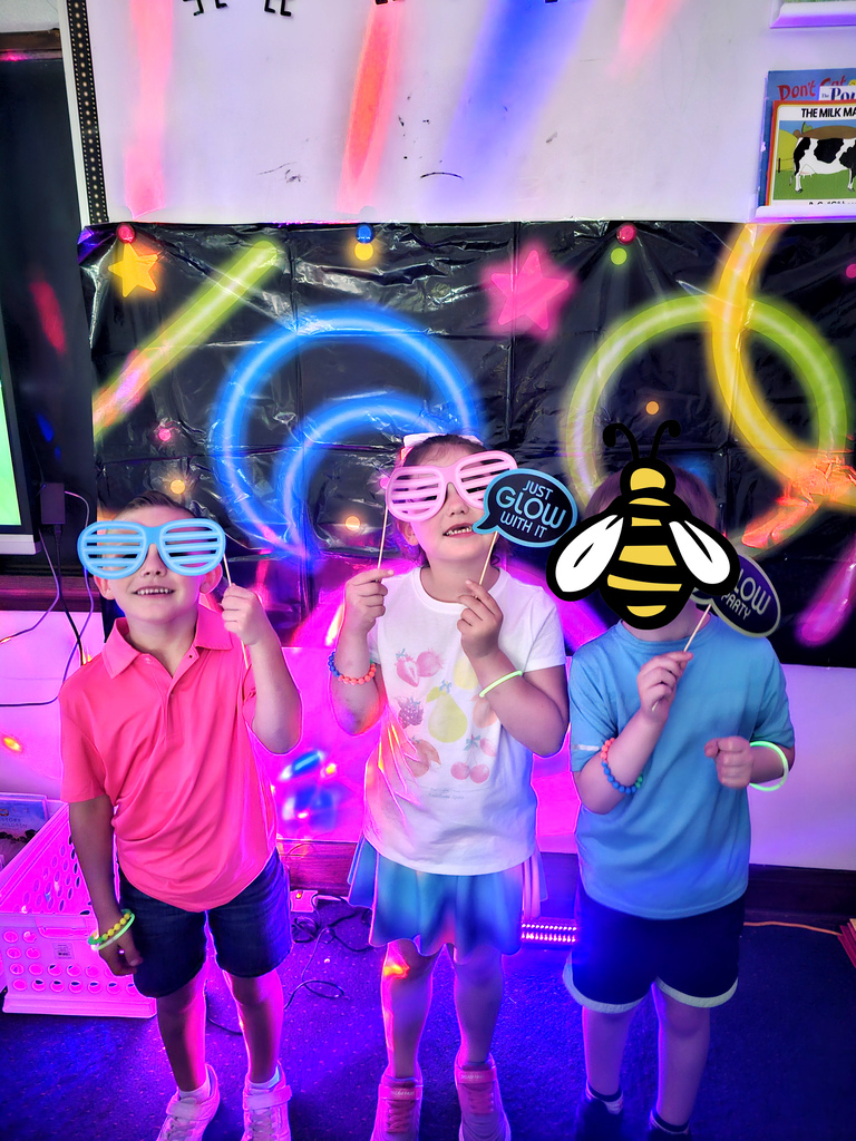 Kindergarten Glow Party 