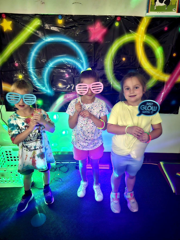 Kindergarten Glow Party 