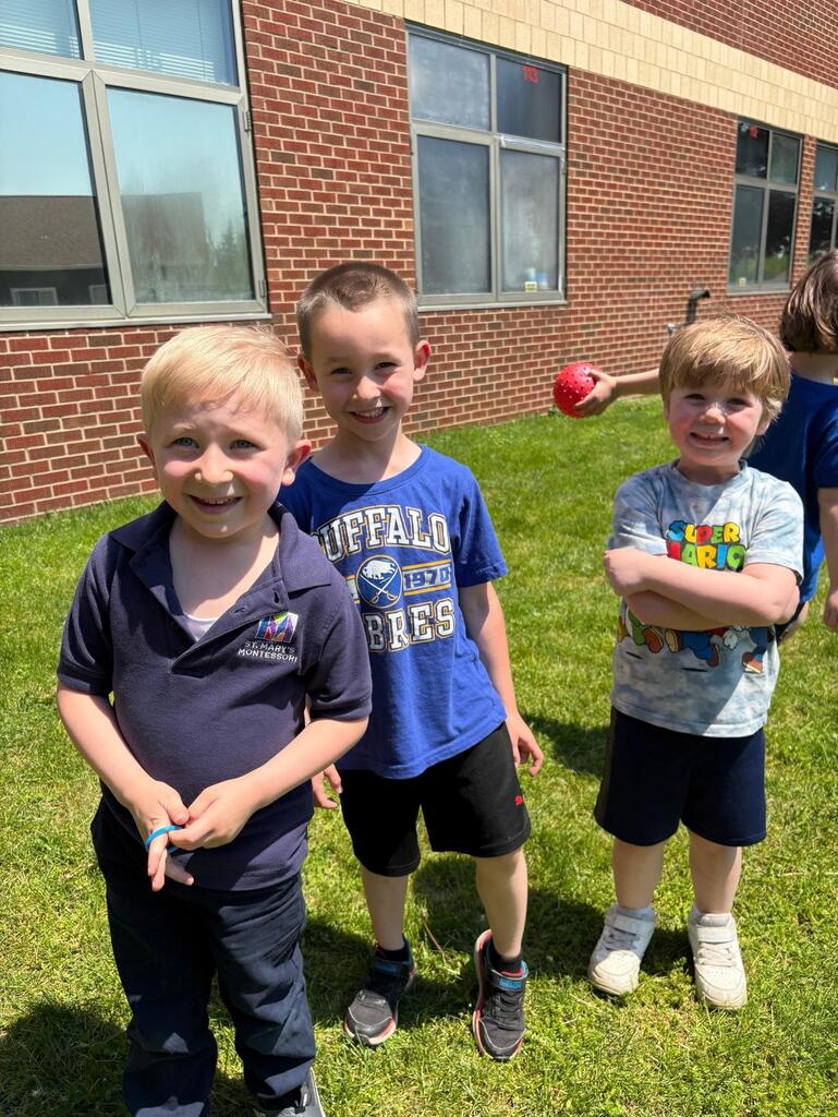 Pre-k children smiling