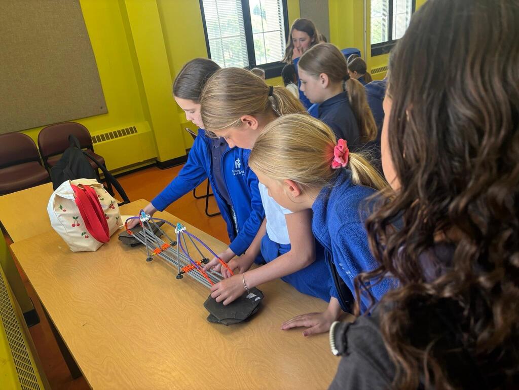 Grades 4 & 5 students build model bridges & explore the Buffalo Museum of Science
