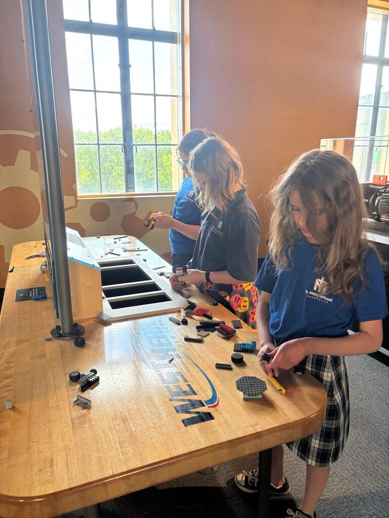 Grades 4 & 5 students build model bridges & explore the Buffalo Museum of Science