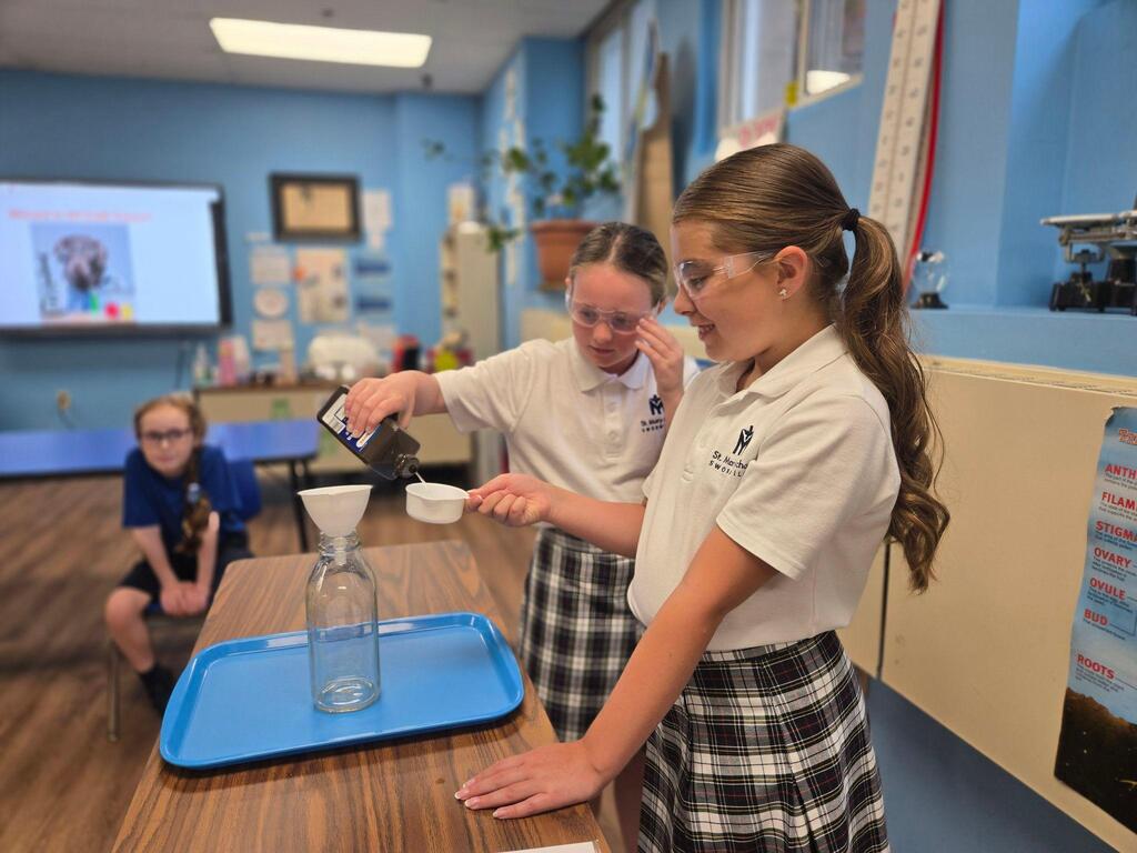 students making elephanty toothpaste