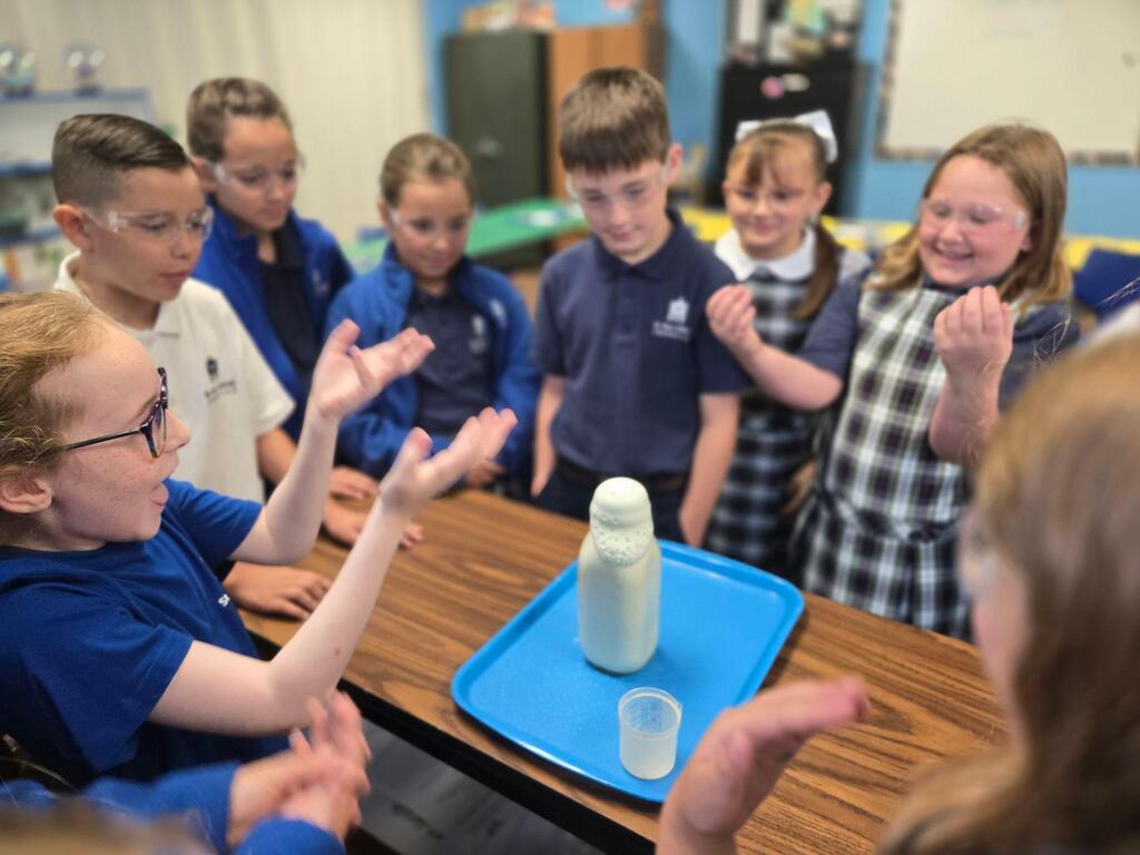 students making elephanty toothpaste