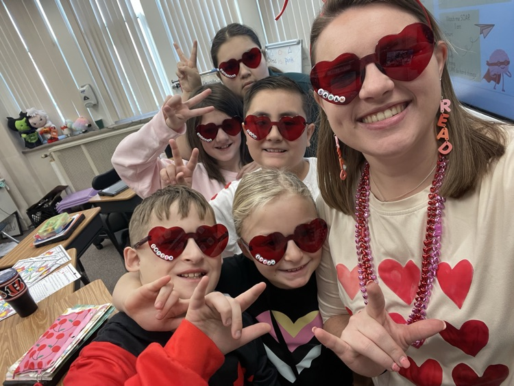 happy Valentine’s Day from 3-6🤟🏻