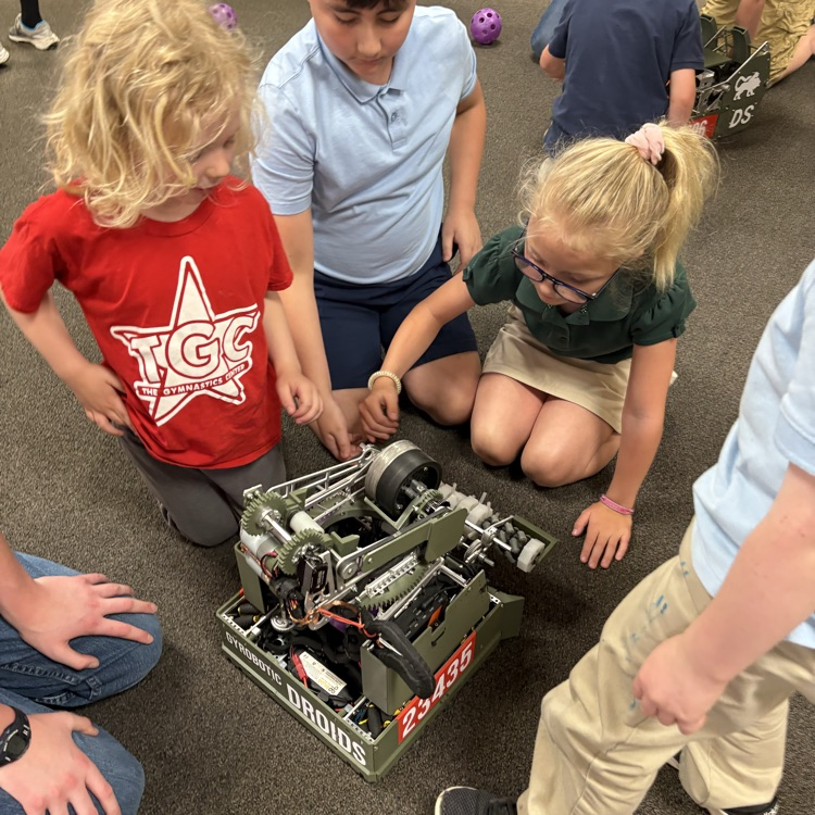 learning and seeing all the parts of the robot