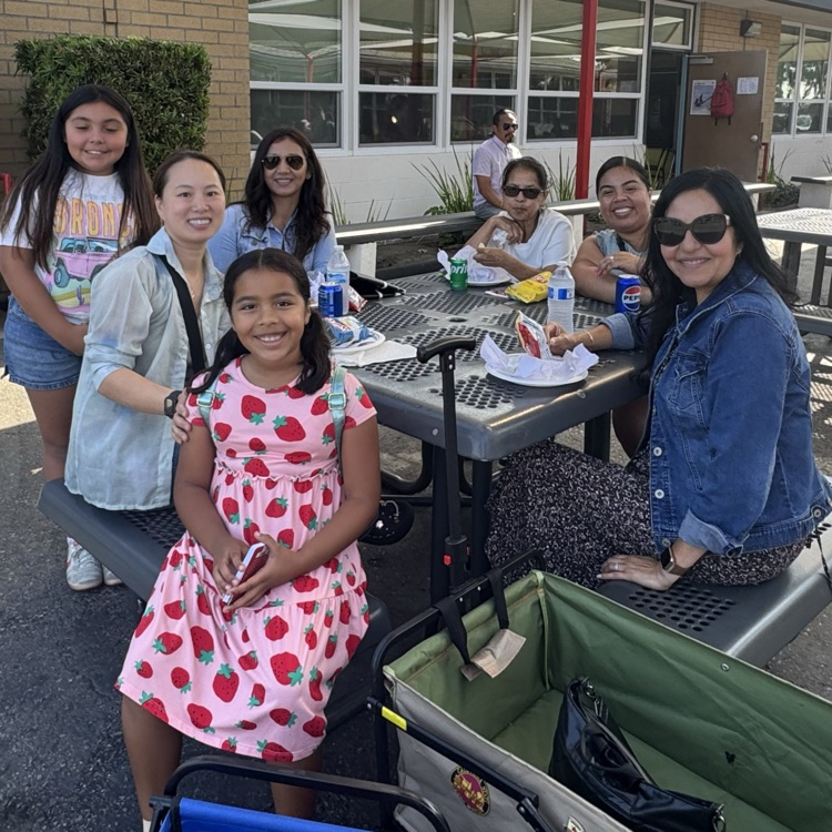 Thank you to everyone who was able to make our back-to-school barbecue! It was wonderful to see our returning families and meet our new families.