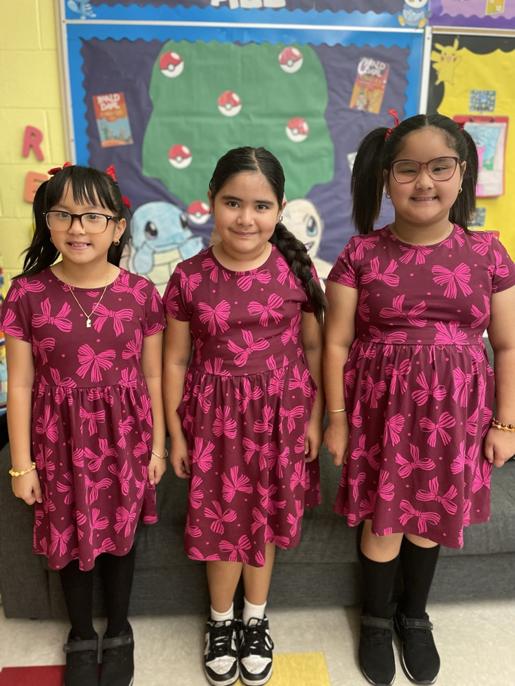 Red Ribbon: Twin day because we are stronger together!