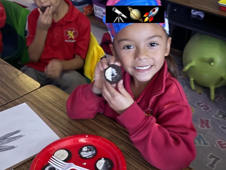 👩🚀🚀 First Grade Astronaut Day Our first graders explored space science through hands-on activities, creative learning, and curiosity-filled discussions about the sun, moon, and stars. Learning truly took off today! 🌎✨