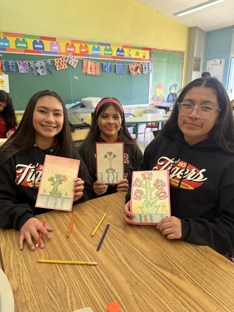 In yesterday’s @arttrekinc, our students learned about Egyptian papyrus and then illustrated their own papyrus.