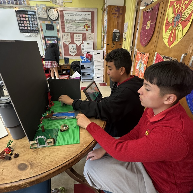 Our 7th graders are bringing history to life—one frame at a time. They’ve been busy scripting, set-building, and filming incredible stop-motion animations exploring the complex world of Feudal Japan.