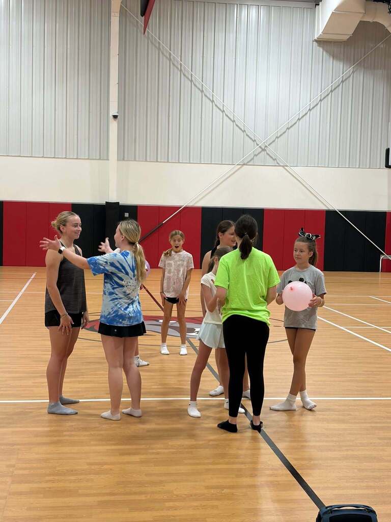 alumni Lilah Zobrist held an “Never Miss the Chance to Dance Camp”for her Senior MND Capstone project