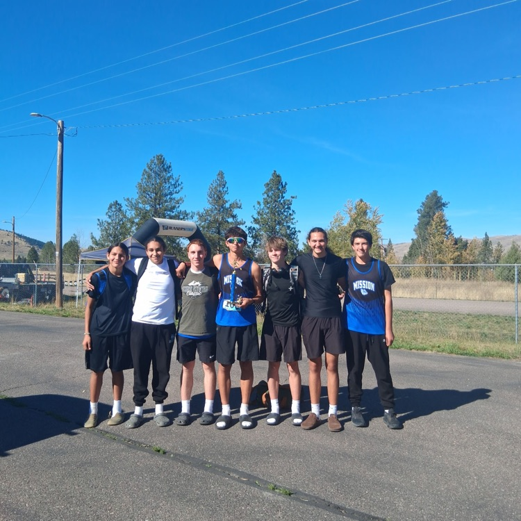 boys XC team photo 