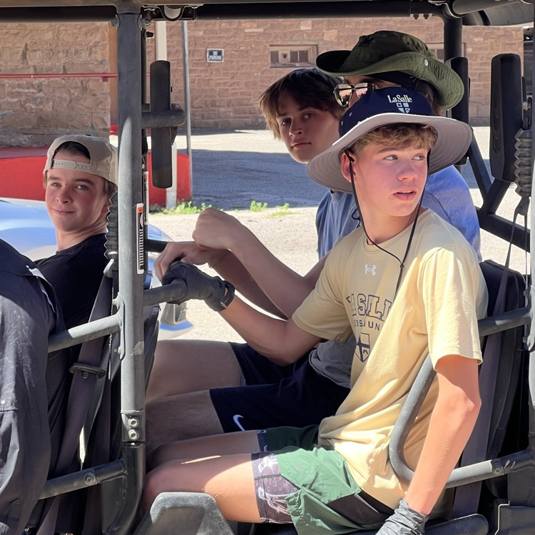 La Salle college high school volunteer visit