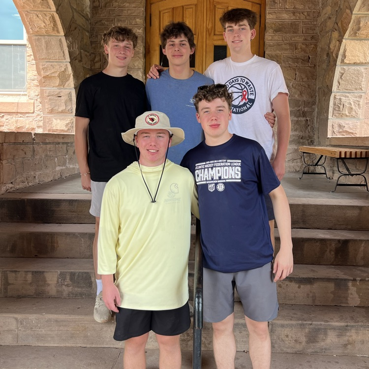 La Salle college high school volunteer visit