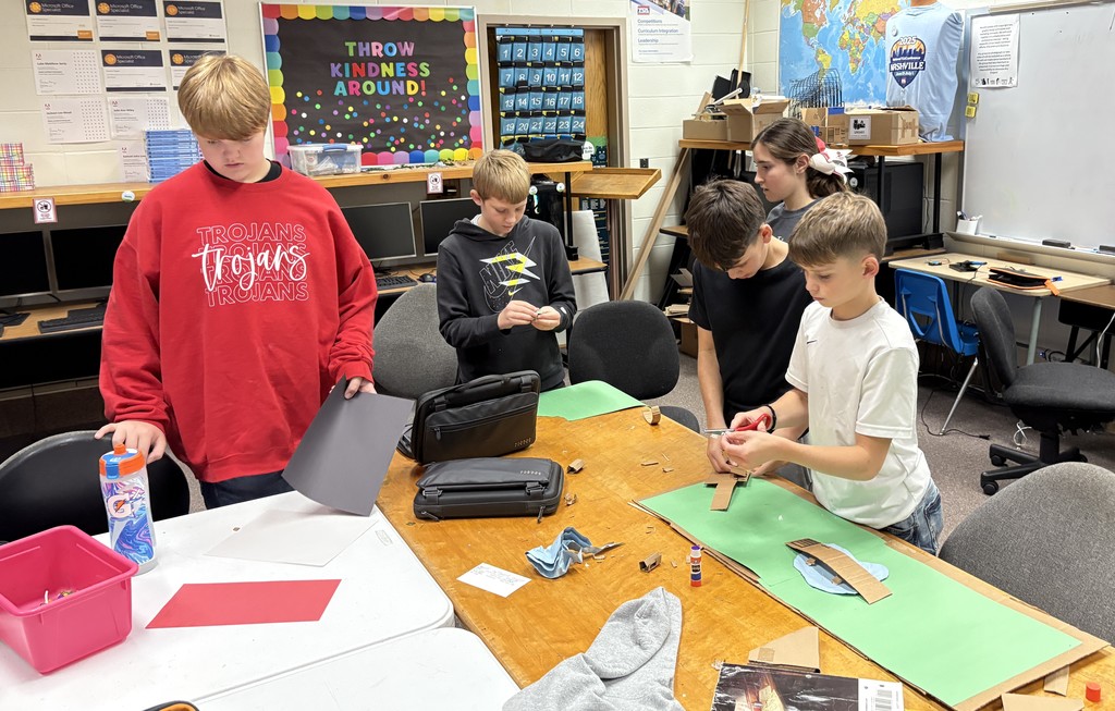 7th graders working in groups