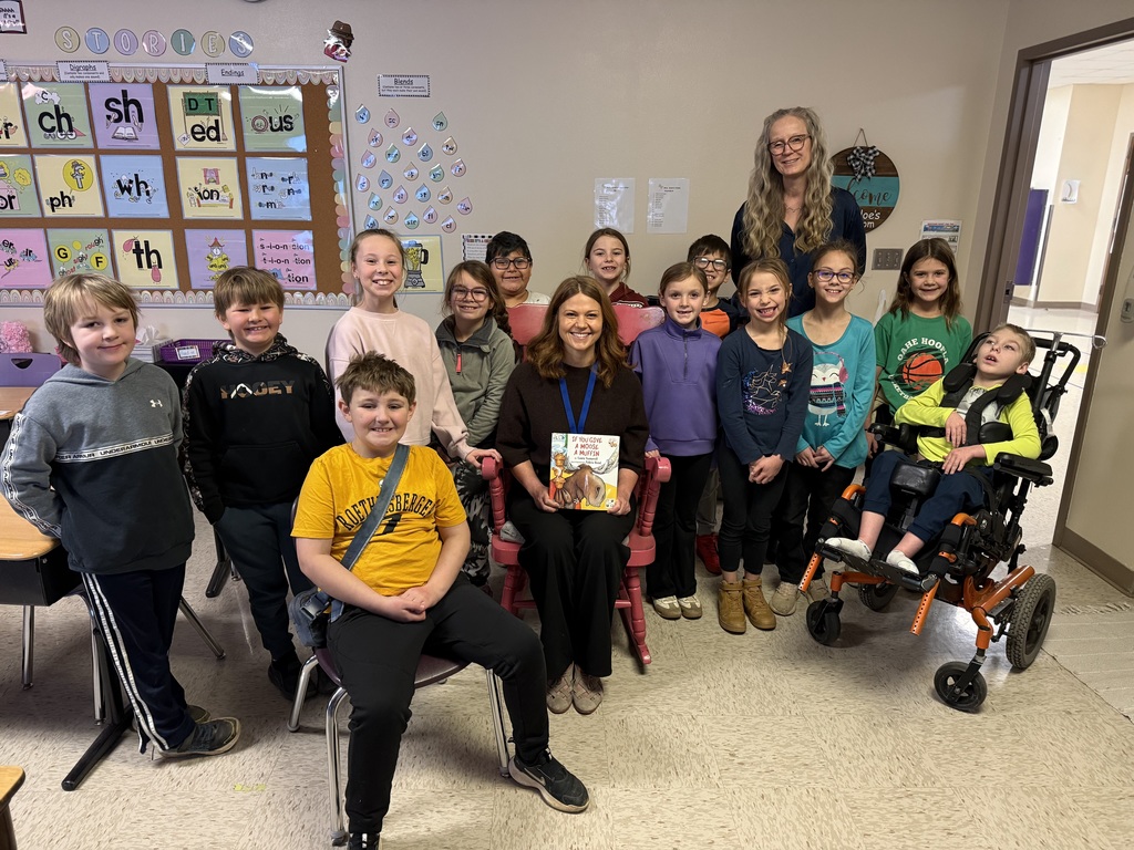 mrs. gloe's 2nd grade class with author molly weisgram