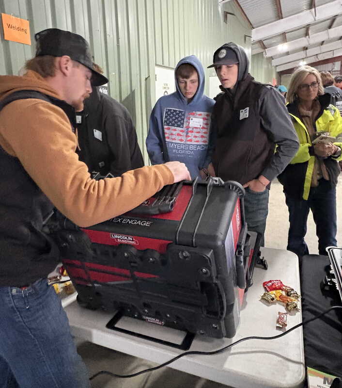 ag systems class at agc workshop