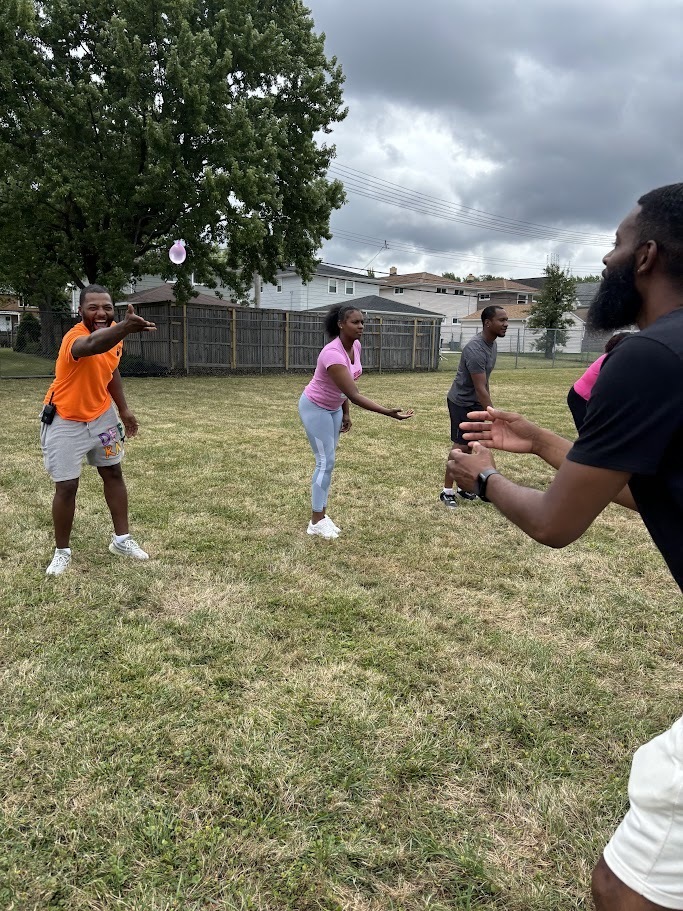 water balloon toss