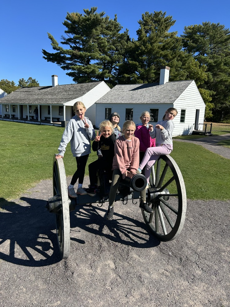 Students at Ft. Wilkins