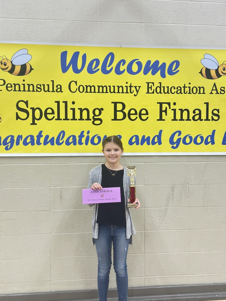 picture of Jane Eskola winning 4th place in spelling be.