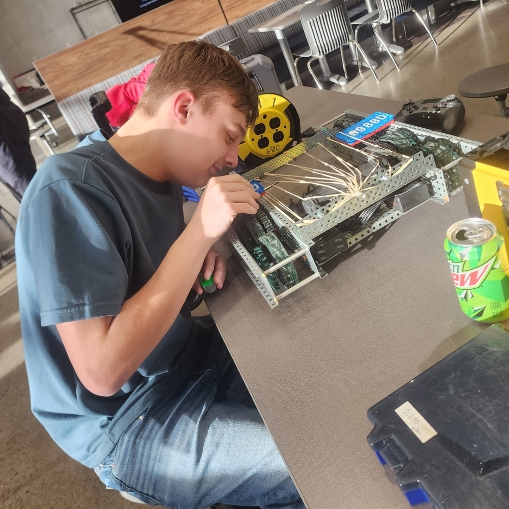 Caleb Nichols tweaking his bot
