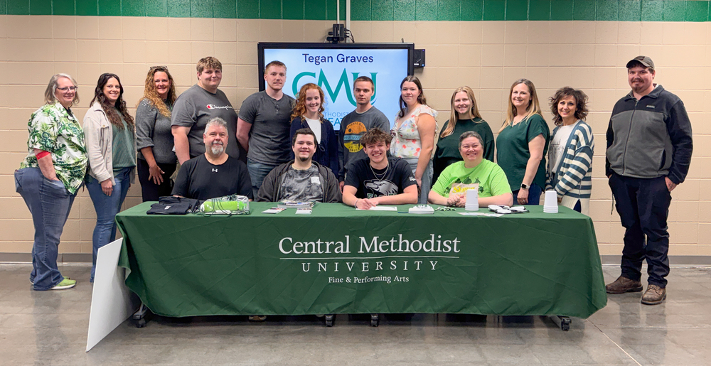 SGHS Senior Tegan Graves Signs with Central Methodist University for Theatre