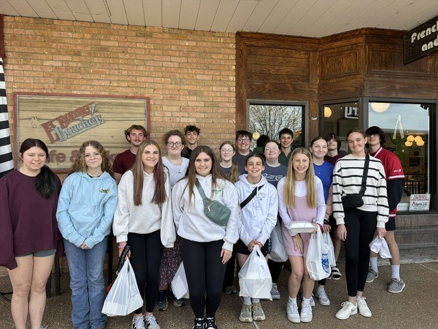 French Classes Visit St. Louis Cultural and Historical Sites