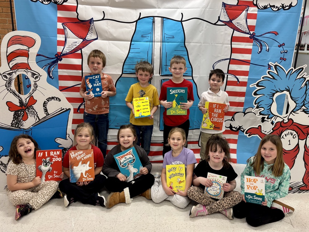 Schools Celebrate Read-On Missouri Week