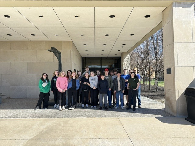 French Classes Visit St. Louis Cultural and Historical Sites