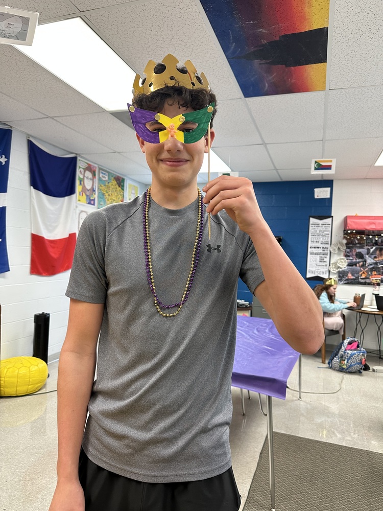 French Students Celebrate Mardi Gras With Hands-On Classroom Activities