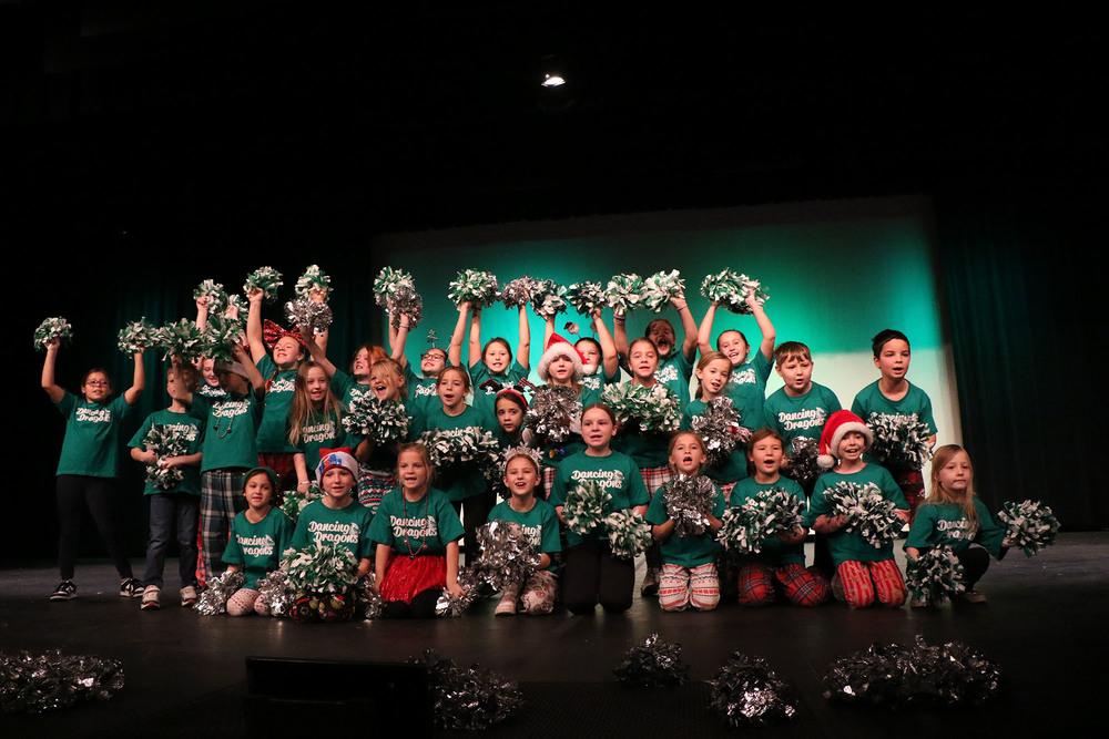 SGE Dancing Dragons Host Holiday Show