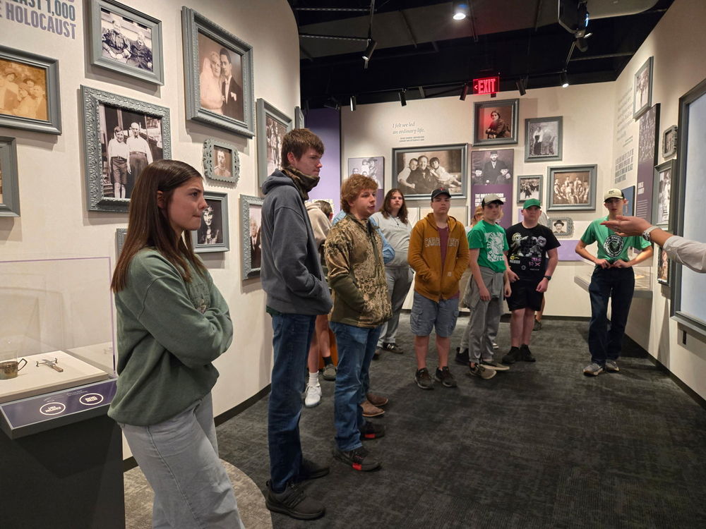 German Students Visit Kaplan-Feldman Holocaust Museum