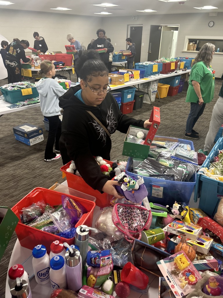 National Honor Society - Operation Christmas Child