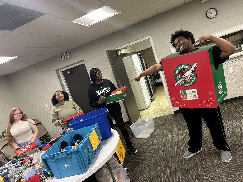National Honor Society - Operation Christmas Child