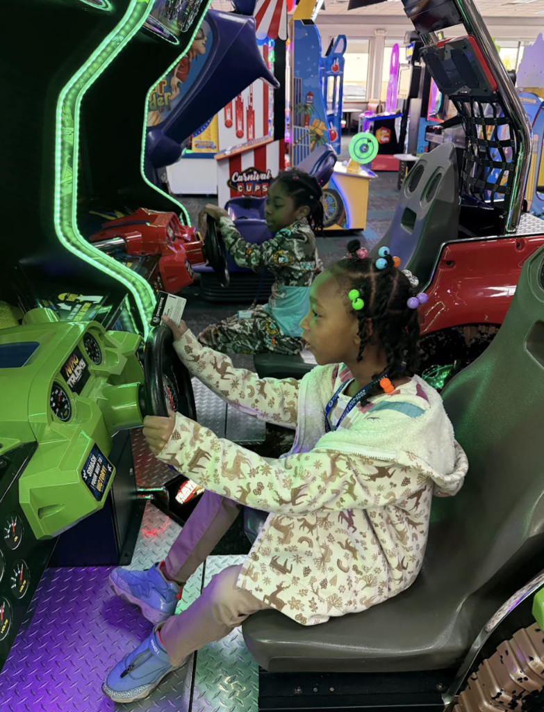 chuck e cheese