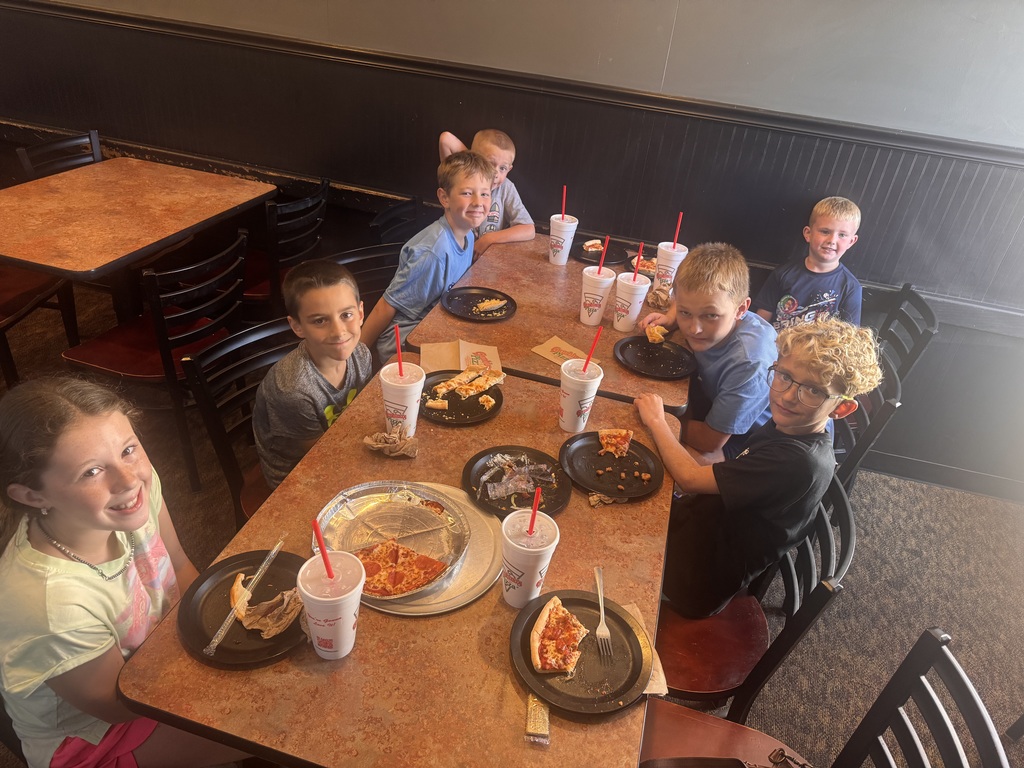 AUG 25 ar pizza