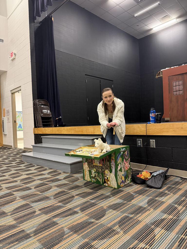 Grandmother Spider was so tiny.