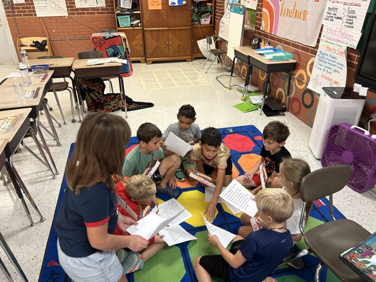 Ms. Conaway’s 2nd graders put their detective skills to the test to identify the beginning, middle, and end of her personal narrative. It took a few tries, but with teamwork and determination, they figured it out!
