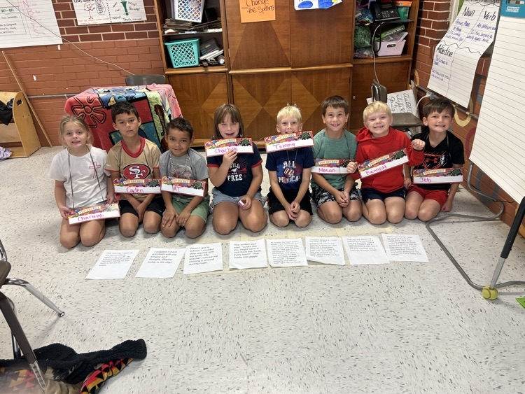 Ms. Conaway’s 2nd graders put their detective skills to the test to identify the beginning, middle, and end of her personal narrative. It took a few tries, but with teamwork and determination, they figured it out!