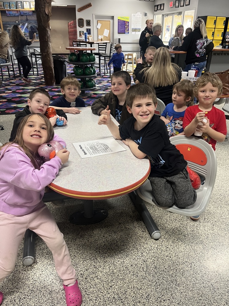 Kindergarten bowling